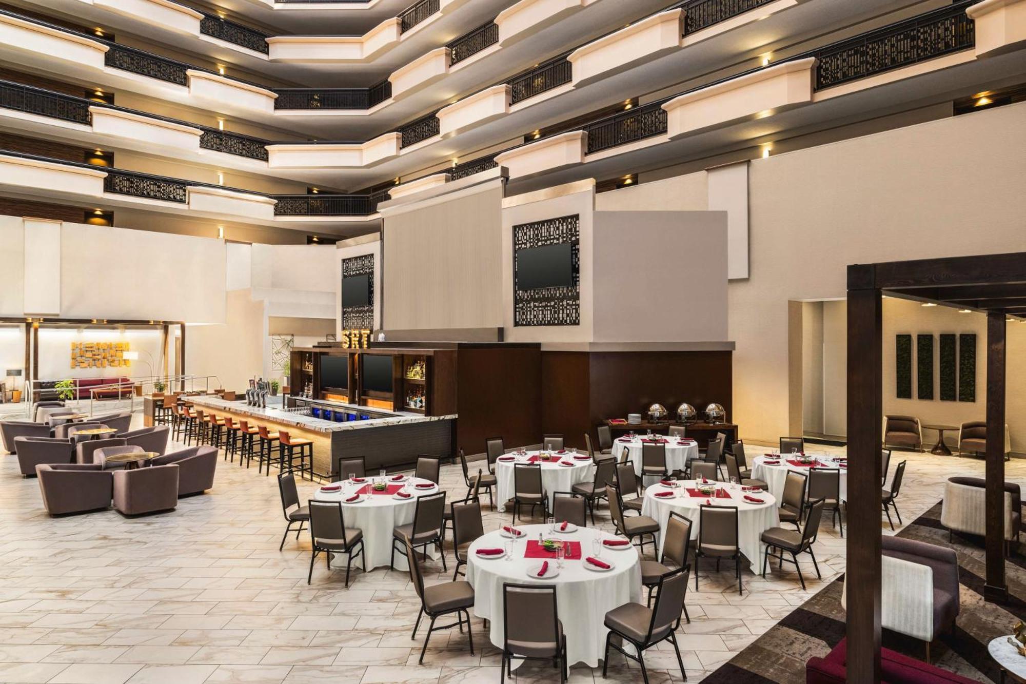 Embassy Suites By Hilton Phoenix Downtown North Bagian luar foto