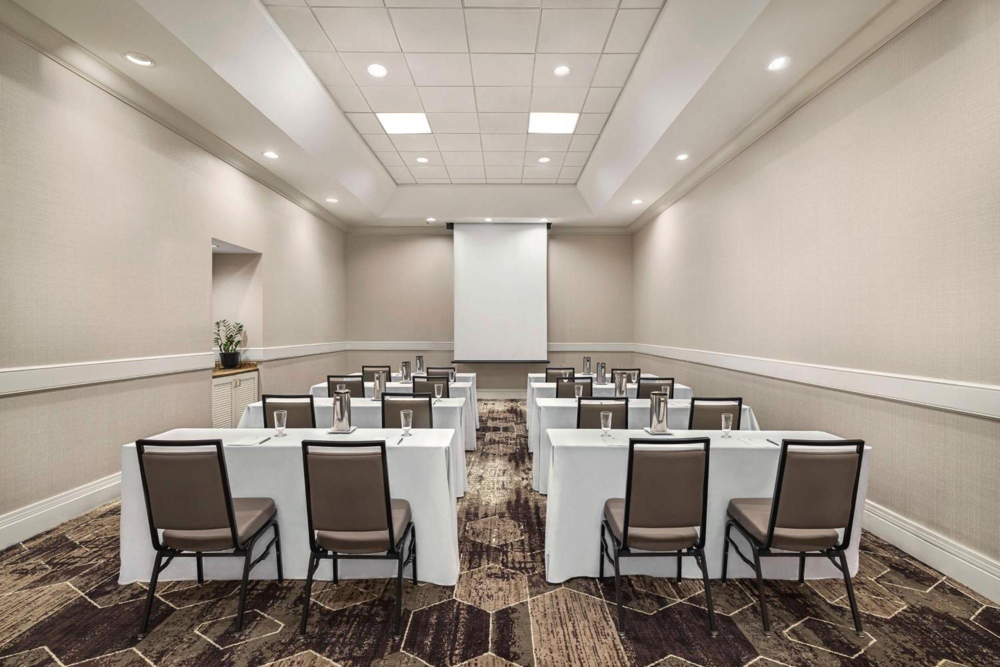 Embassy Suites By Hilton Phoenix Downtown North Bagian luar foto